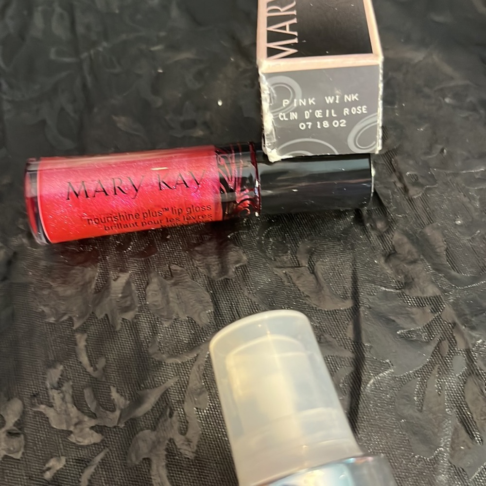 Mary Kay Lipgloss, Pink Wink NWOT